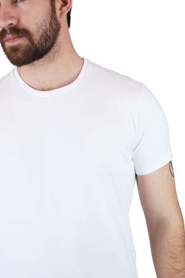 Playera Blanca Básica Muscle Fit de Algodón Cuello Redondo Caballero 