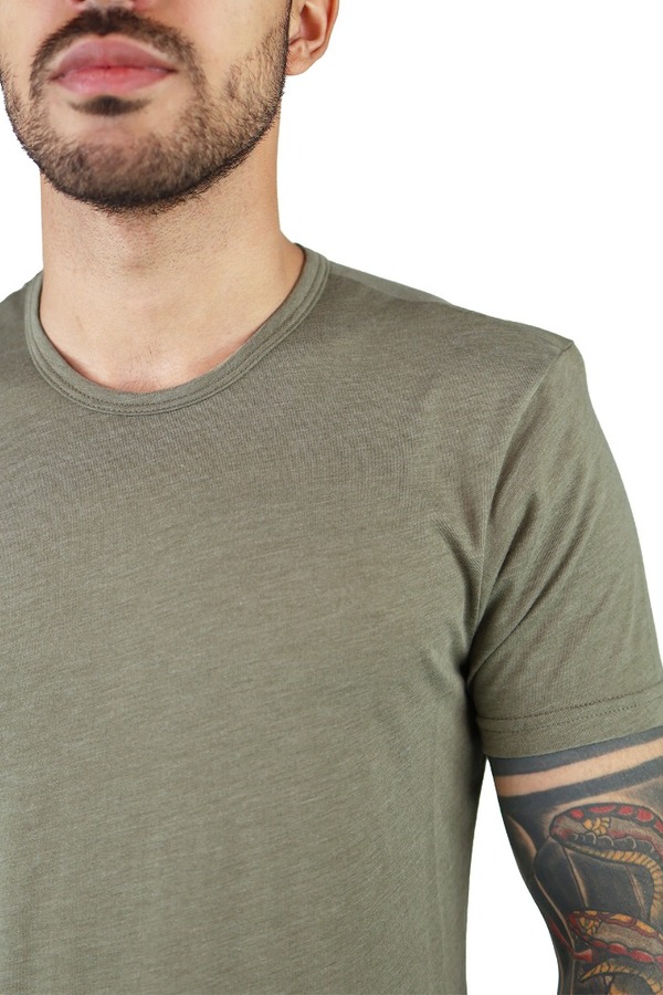 Camisa Slim Fit Manga Corta Cuello Redondo Verde Olivo Jaspe Hombre