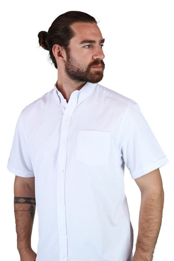 Camisa Manga Corta Blanca Corte Regular Con Bolsa Para Hombre