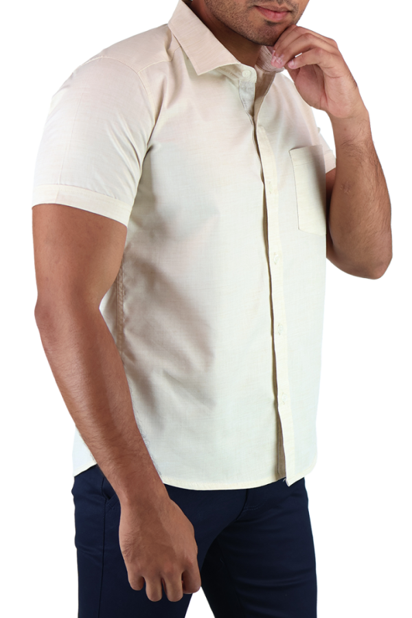 Camisa Manga Corta Color Arena Cuello Italiano Slim Fit Para Caballero