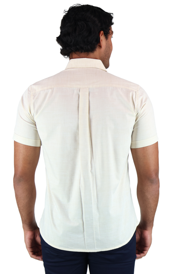 Camisa Manga Corta Color Arena Cuello Italiano Slim Fit Para Caballero